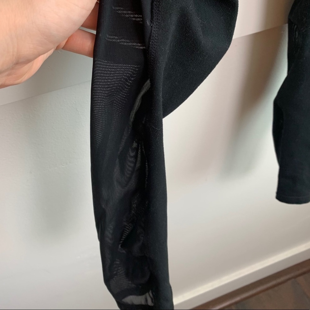 Fabletics Black Mesh Polly Capri - Picture 4 of 8